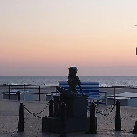 Lovely N° 9 Op Ieder Moment Prachtig Zeezicht & Zwembad * Middelkerke