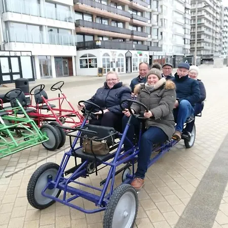 Apartmán Lovely N° 9 Op Ieder Moment Prachtig Zeezicht & Zwembad Middelkerke