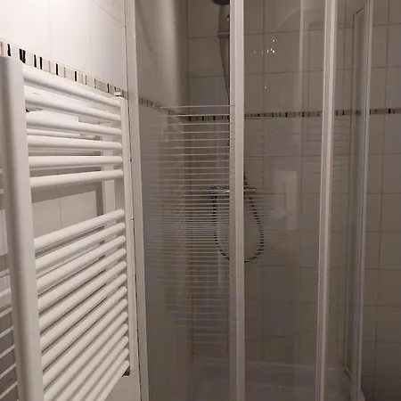 Lovely N° 9 Op Ieder Moment Prachtig Zeezicht & Zwembad 아파트 *